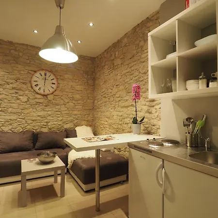 Snjezana Colosseum Apartment *