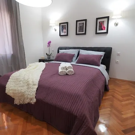 Snjezana Colosseum Apartment