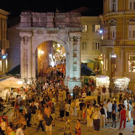 Apartament Snjezana Colosseum *